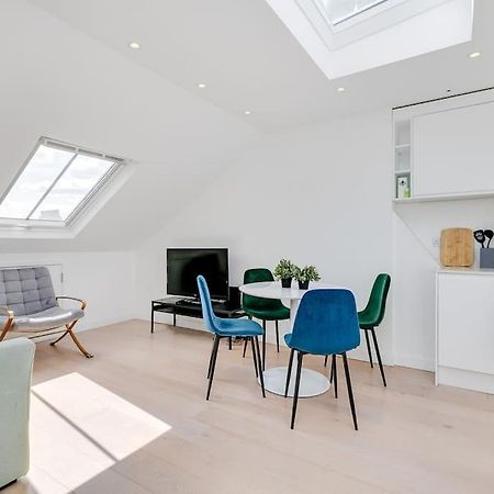 לונדון Modern 1 Bedroom Flat In Battersea מראה חיצוני תמונה
