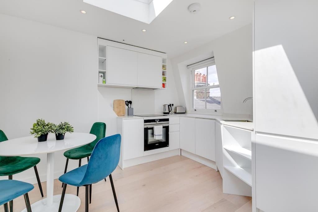 לונדון Modern 1 Bedroom Flat In Battersea מראה חיצוני תמונה