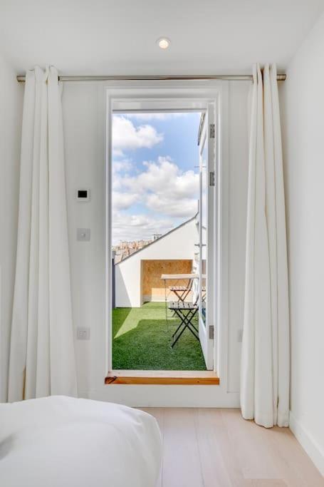 לונדון Modern 1 Bedroom Flat In Battersea מראה חיצוני תמונה